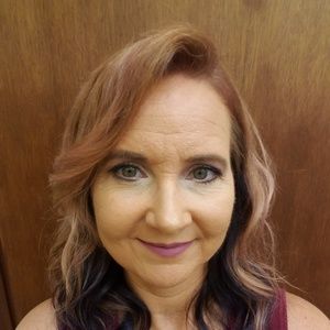 Meet your Posher, Lynea